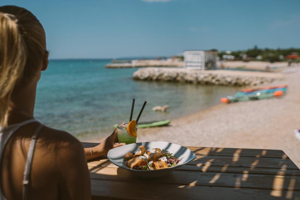 Terra Park Phalaris - Obiteljski kraj ljeta u savršenom kampu - Pinus Holiday Home s bazenom