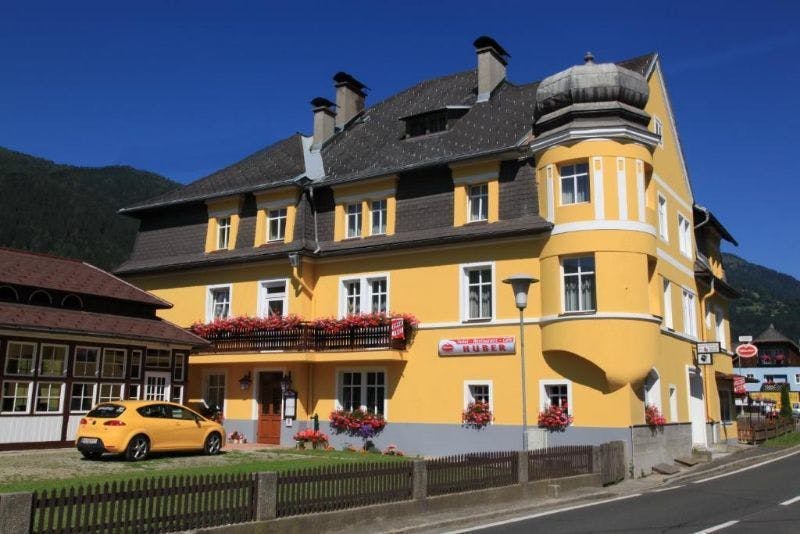 Hotel Villa Huber - Miran Adults-only odmor okružen alpskom prirodom i jezerima