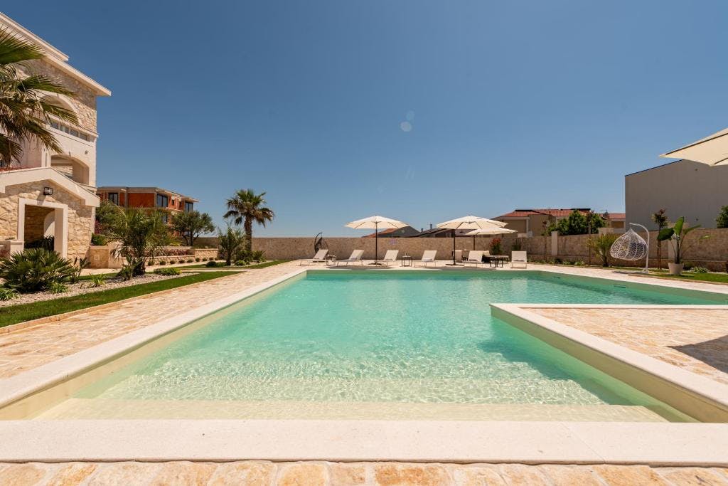 Chateau Dabo Luxury Pool Apartments - Kraj ljeta na Pagu