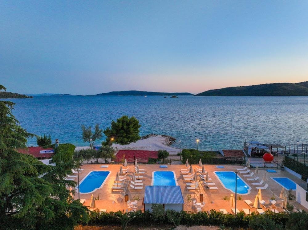 Apartmani Medena - Last minute ljeto s polupansionom u Trogiru