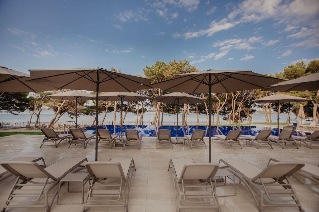 Hotel Punta Vodice - Obiteljsko all inclusive light ljeto s daškom wellnessa