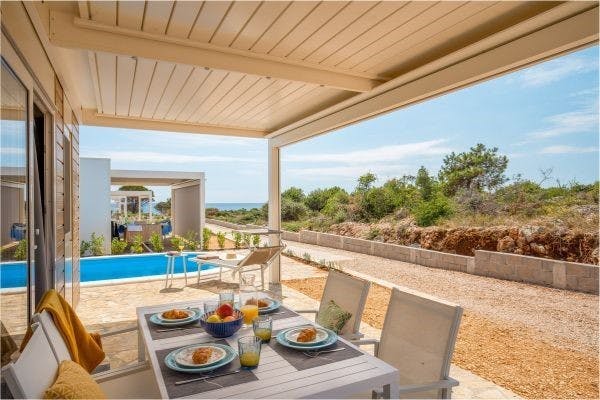 Terra Park Phalaris - Obiteljsko ljeto u savršenom kampu - Pinus Holiday Home s bazenom