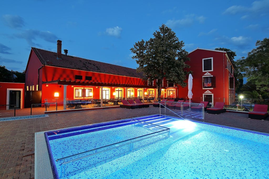 Ilirija Resort - Hotel Villa Donat - Romantično ili obiteljsko ljeto s punim pansionom - Akcijska cijena