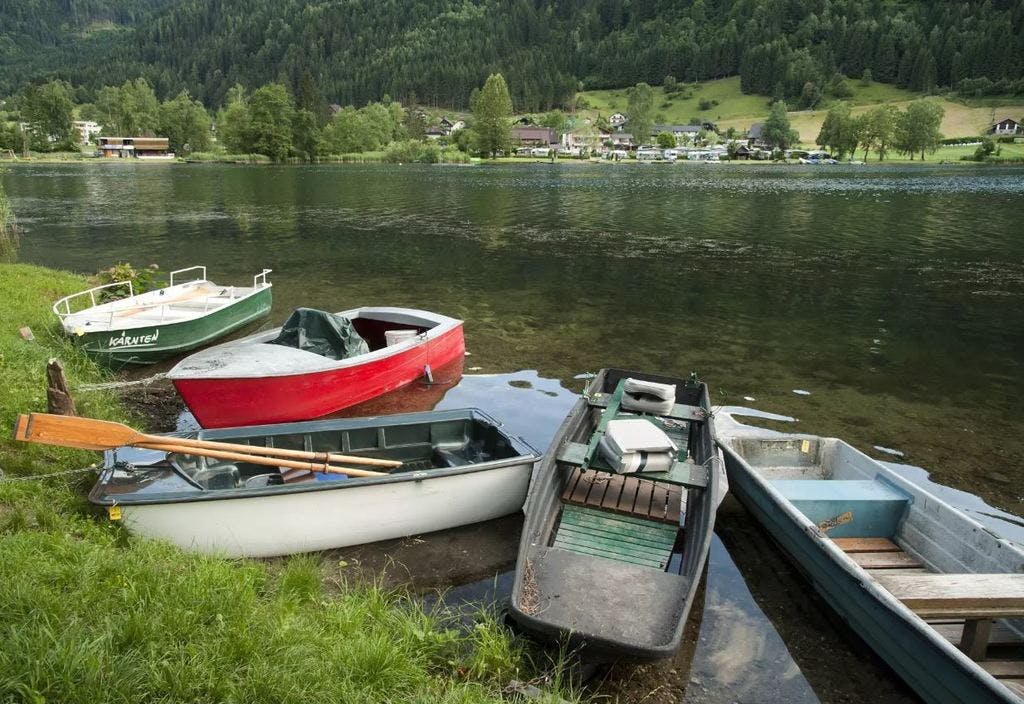Hotel Villa Huber - Obiteljski miran odmor okružen alpskom prirodom i jezerima
