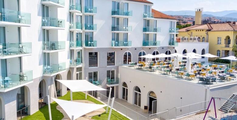 POSEBNA PONUDA! Ljeto u Aminess Vival Lišanj Family Hotelu 4* - 4 noćenja s ALL INCLUSIVE LIGHT uslugom za 2 odrasle osobe i 2 djece