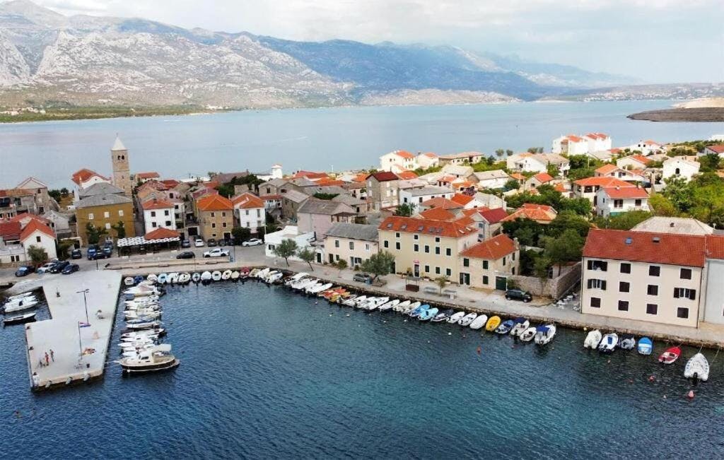 Aparthotel Tamarix - Ljeto u čarobnoj uvali za 4 osobe - Dvoetažni apartman - Plaćaš 2