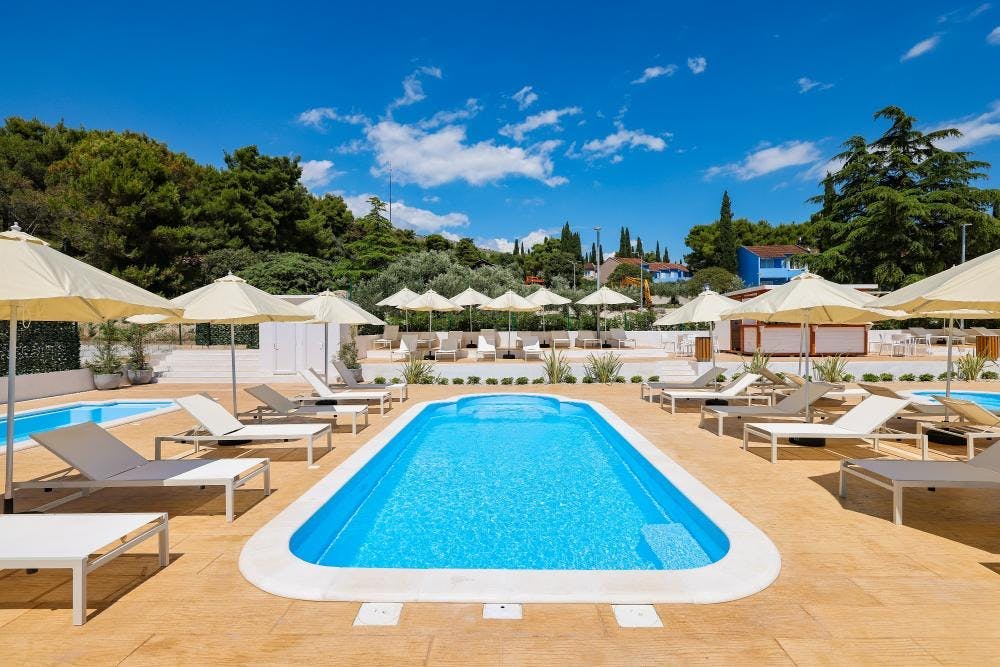 Apartmani Medena - Ljeto s polupansionom u Trogiru za 4 osobe - Apartman Superior Seaside B 4+1