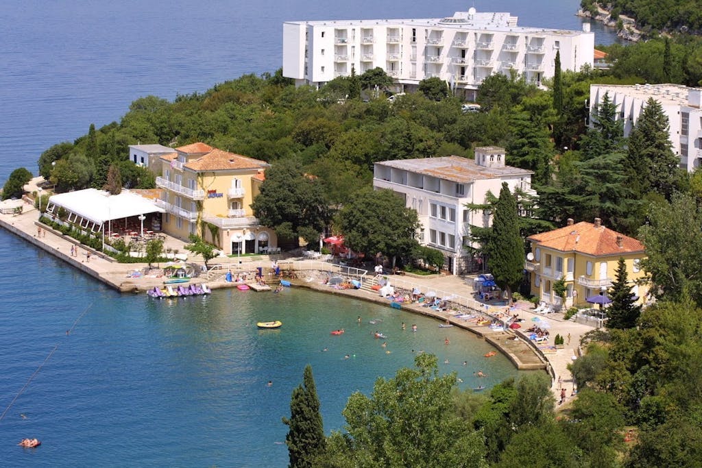 Hoteli Omišalj - Hotel Adriatic - Ljeto na Krku